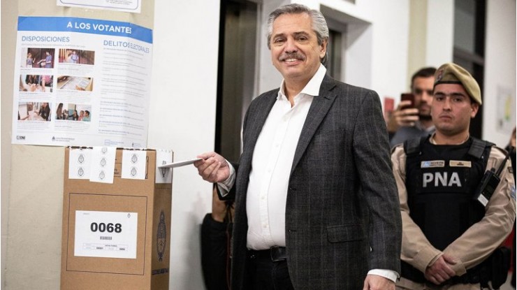Votó Alberto Fernández  